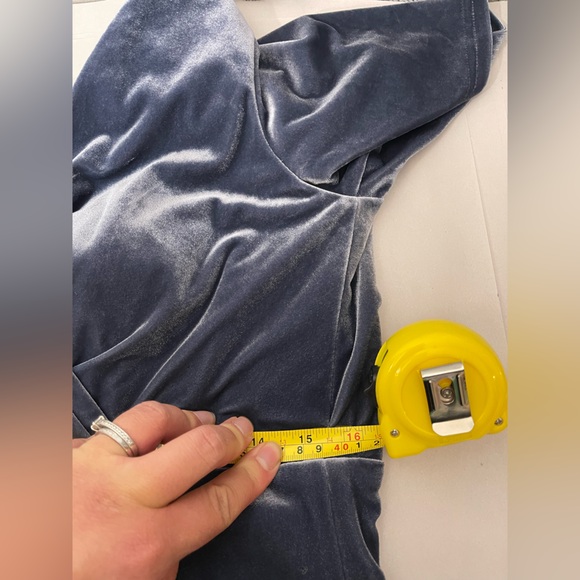 Revelry Giselle Velvet Wrap Gown Dress Sz 6 in Desert Blue - Picture 7 of 9